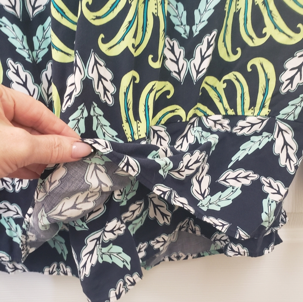 Crown & Ivy, NWOT long sleeve blue green peacock ruffle bottom tunic, XL - Picture 9 of 11
